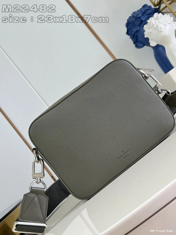 AAA Pruses Bags Fastline Messenger-23.5*18*7CM VUITTON LOUIS 0718